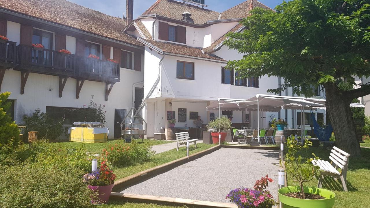 Hotel Restaurant Le Traineau Clelles Exterior photo